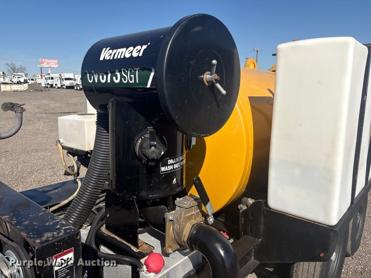 image for item EG8917 2023 Vermeer CV873SGT vacuum excavator