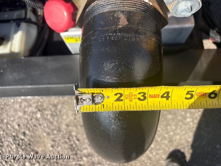 image for item EG8917 2023 Vermeer CV873SGT vacuum excavator