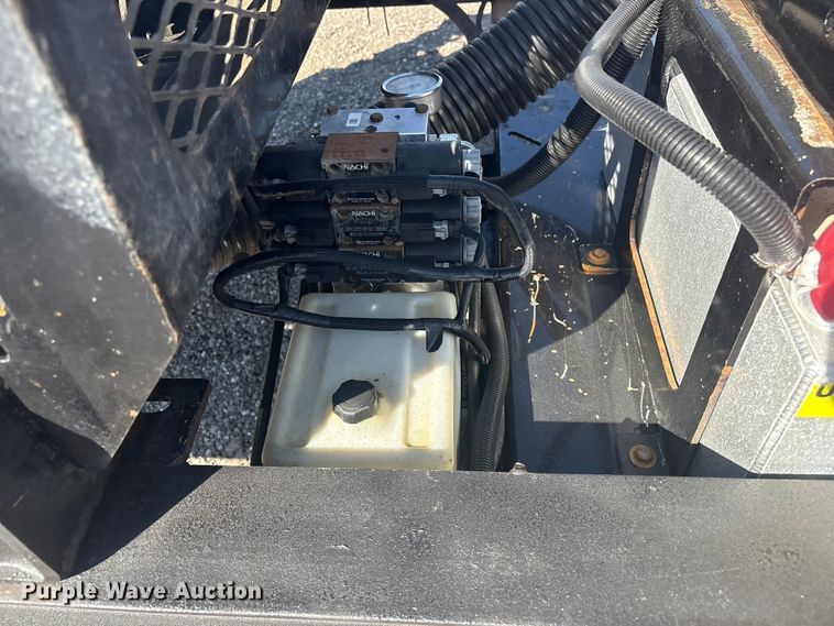 image for item EG8917 2023 Vermeer CV873SGT vacuum excavator