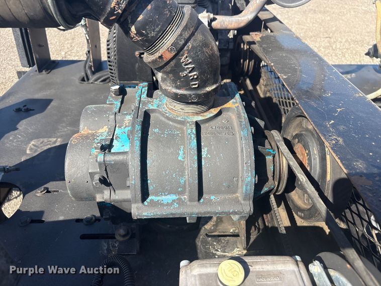 image for item EG8917 2023 Vermeer CV873SGT vacuum excavator