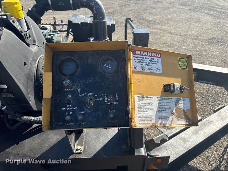 image for item EG8917 2023 Vermeer CV873SGT vacuum excavator