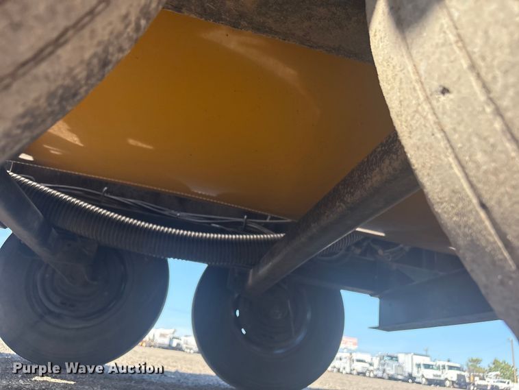 image for item EG8917 2023 Vermeer CV873SGT vacuum excavator