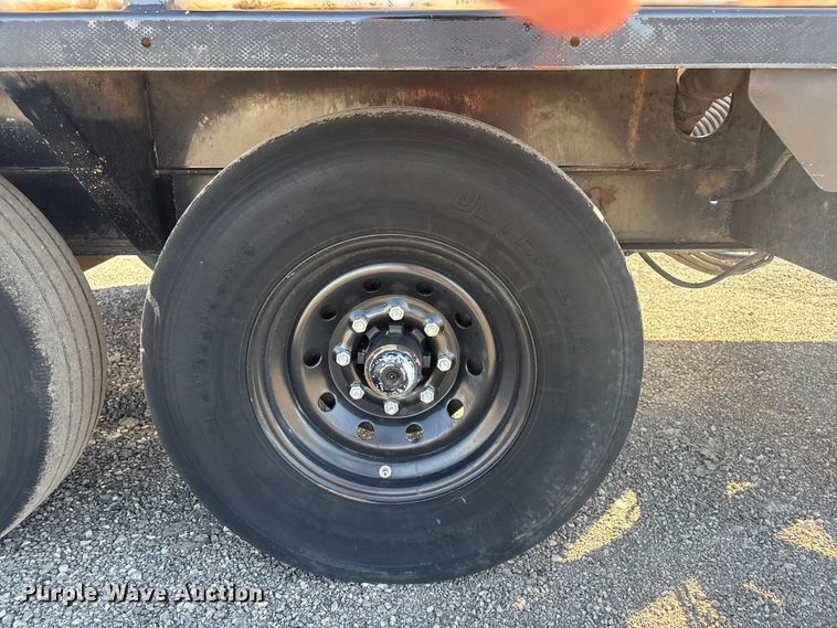 image for item EG8917 2023 Vermeer CV873SGT vacuum excavator