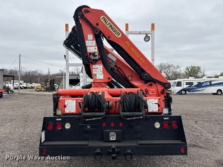 image for item EG8920 2012 Freightliner Business Class M2 crane truck