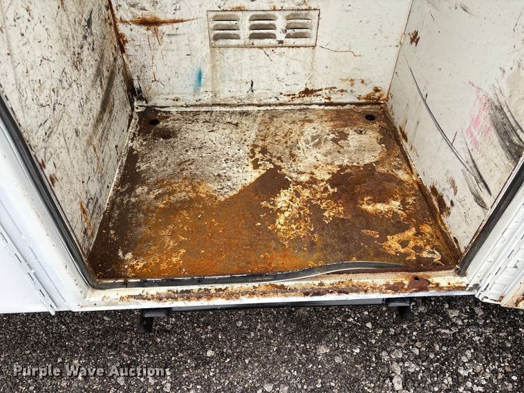 image for item EG8920 2012 Freightliner Business Class M2 crane truck