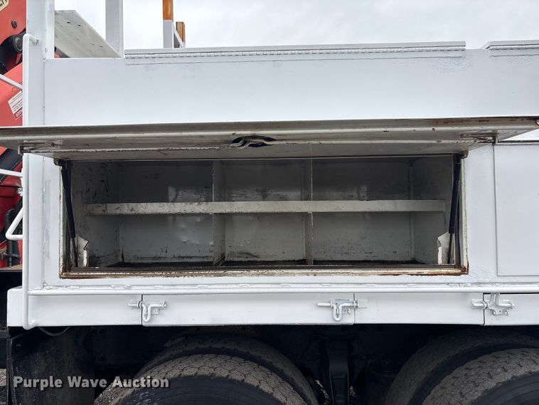 image for item EG8920 2012 Freightliner Business Class M2 crane truck