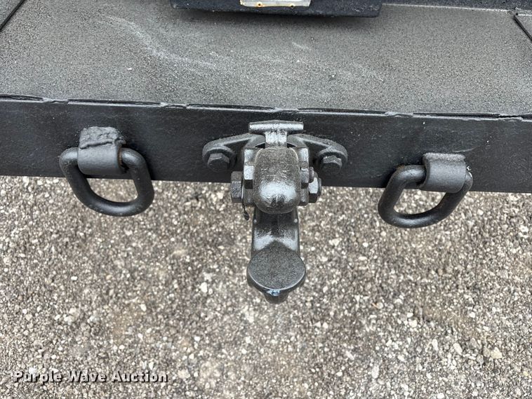 image for item EG8920 2012 Freightliner Business Class M2 crane truck