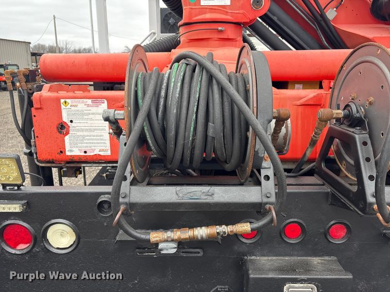 image for item EG8920 2012 Freightliner Business Class M2 crane truck