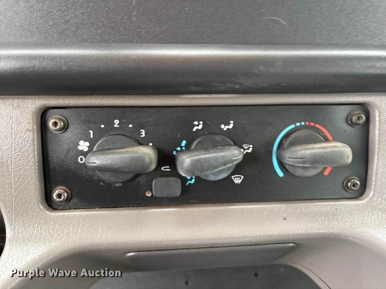 image for item EG8920 2012 Freightliner Business Class M2 crane truck