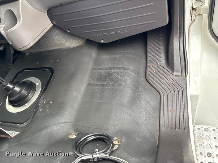 image for item EG8920 2012 Freightliner Business Class M2 crane truck