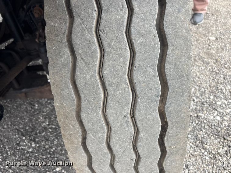 image for item EG8920 2012 Freightliner Business Class M2 crane truck