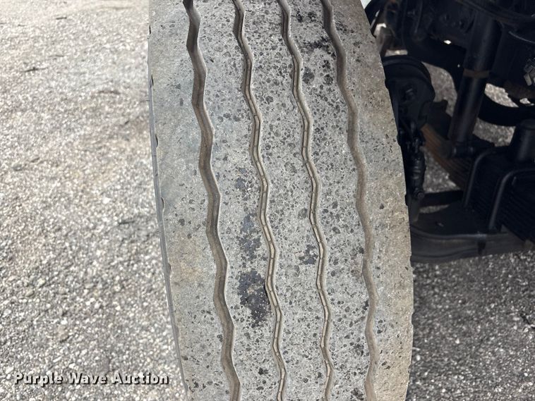 image for item EG8920 2012 Freightliner Business Class M2 crane truck