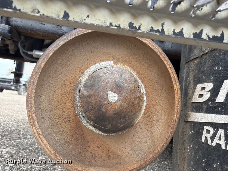 image for item EG8920 2012 Freightliner Business Class M2 crane truck