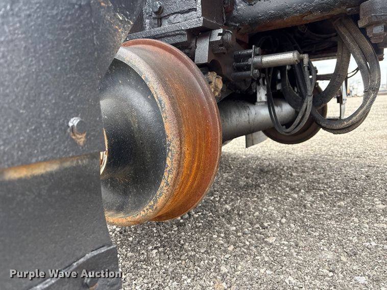 image for item EG8920 2012 Freightliner Business Class M2 crane truck