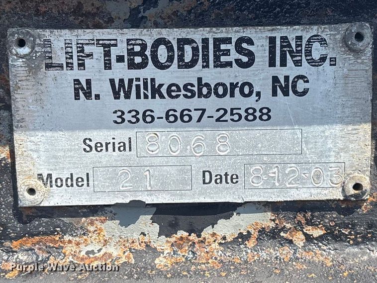 image for item EG8950 2004 Sterling L7500 Series 