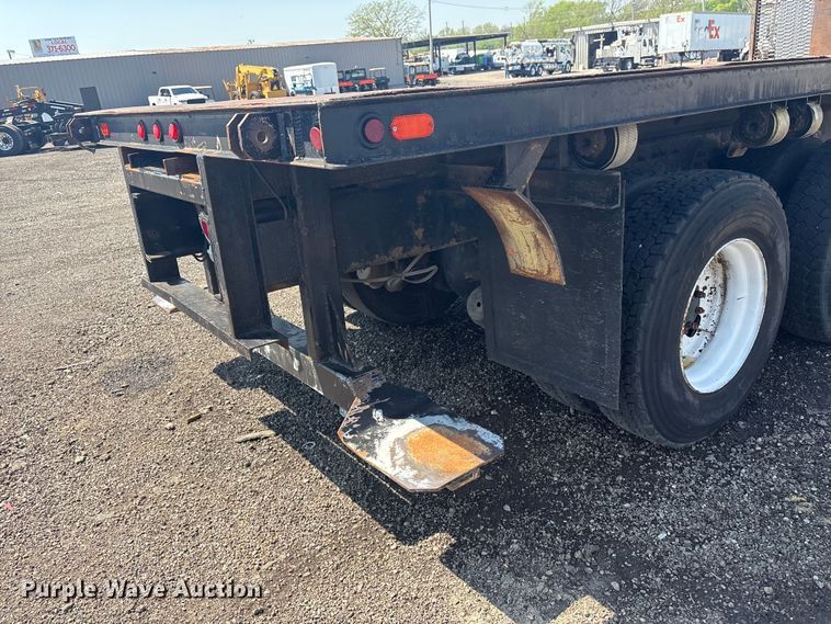 image for item EG8950 2004 Sterling L7500 Series 