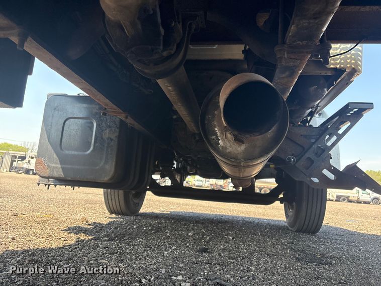 image for item EG8950 2004 Sterling L7500 Series 