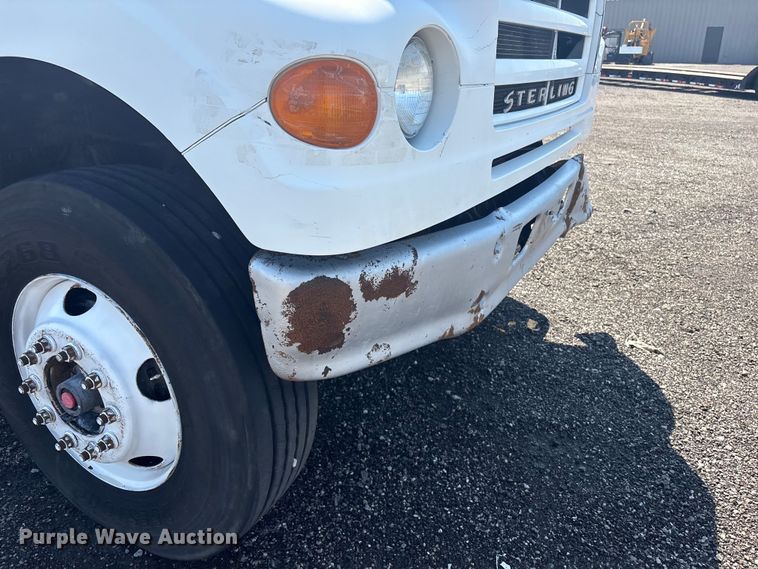 image for item EG8950 2004 Sterling L7500 Series 