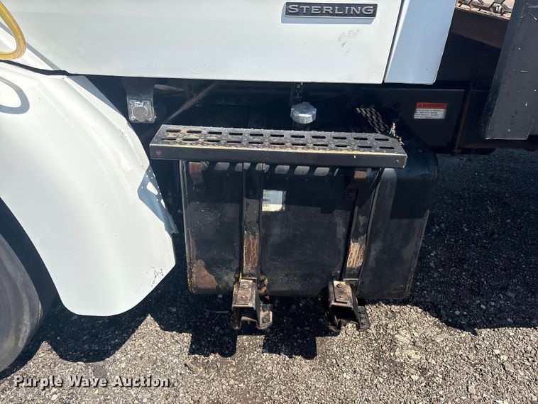 image for item EG8950 2004 Sterling L7500 Series 