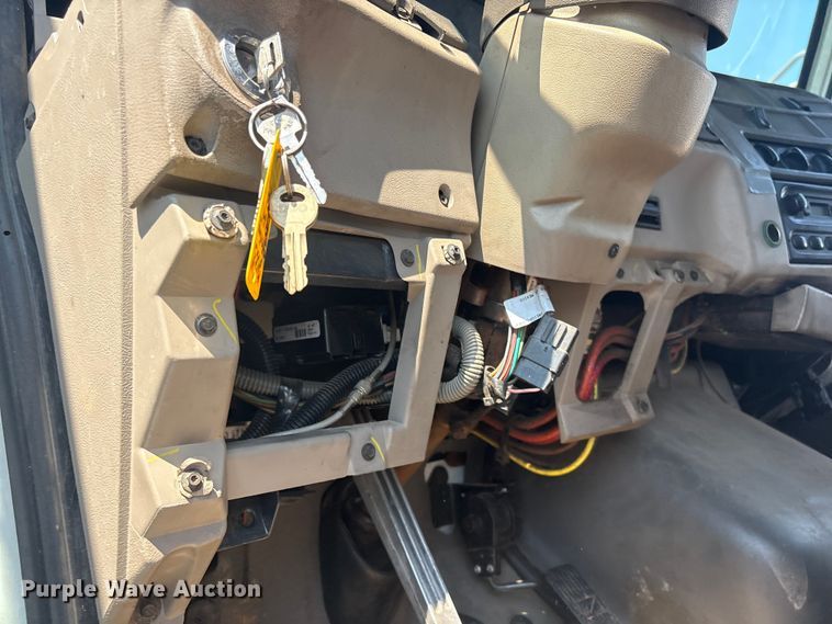 image for item EG8950 2004 Sterling L7500 Series 