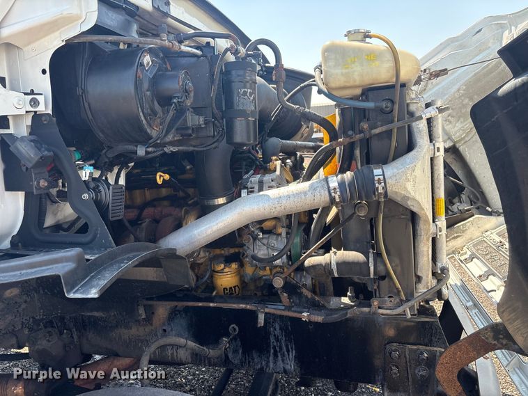 image for item EG8950 2004 Sterling L7500 Series 