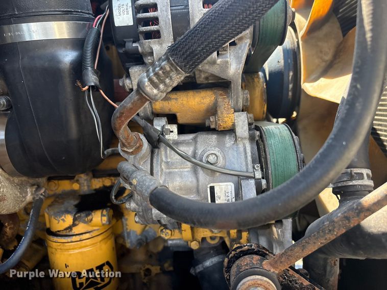 image for item EG8950 2004 Sterling L7500 Series 