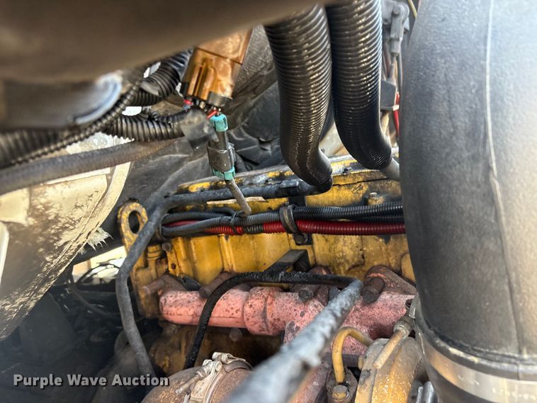 image for item EG8950 2004 Sterling L7500 Series 