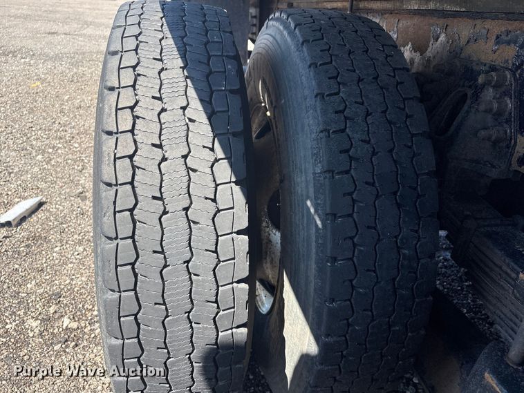 image for item EG8950 2004 Sterling L7500 Series 