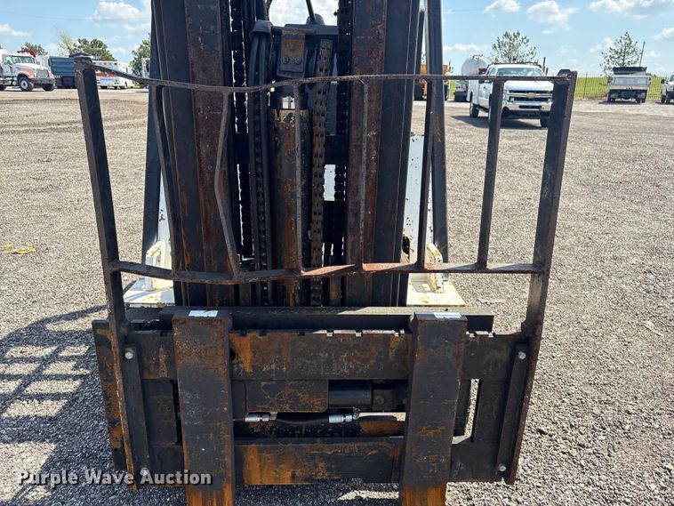 image for item EG8955 Caterpillar T80 D forklift