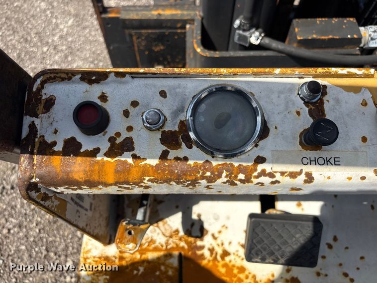 image for item EG8955 Caterpillar T80 D forklift