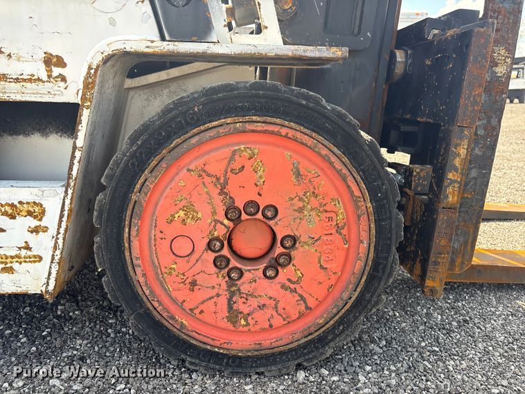 image for item EG8955 Caterpillar T80 D forklift