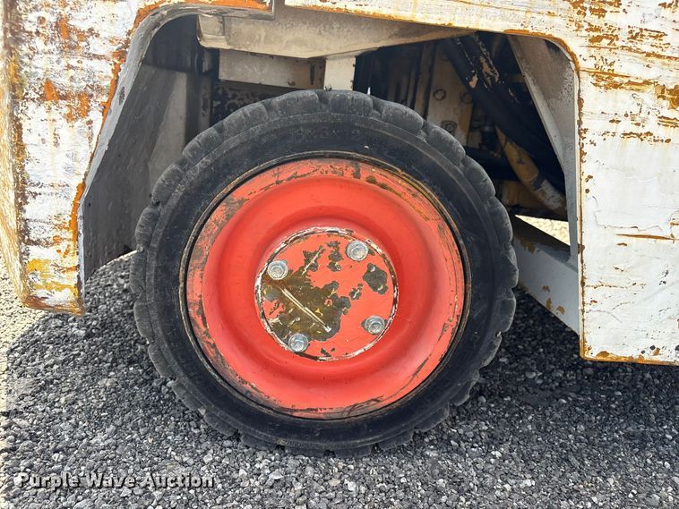 image for item EG8955 Caterpillar T80 D forklift