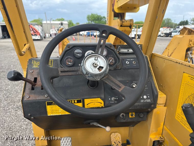 image for item EG8969 1993 Pettibone Corp. 8042 telehandler