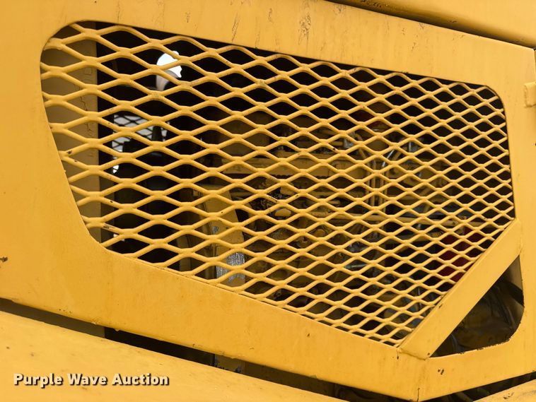 image for item EG8969 1993 Pettibone Corp. 8042 telehandler