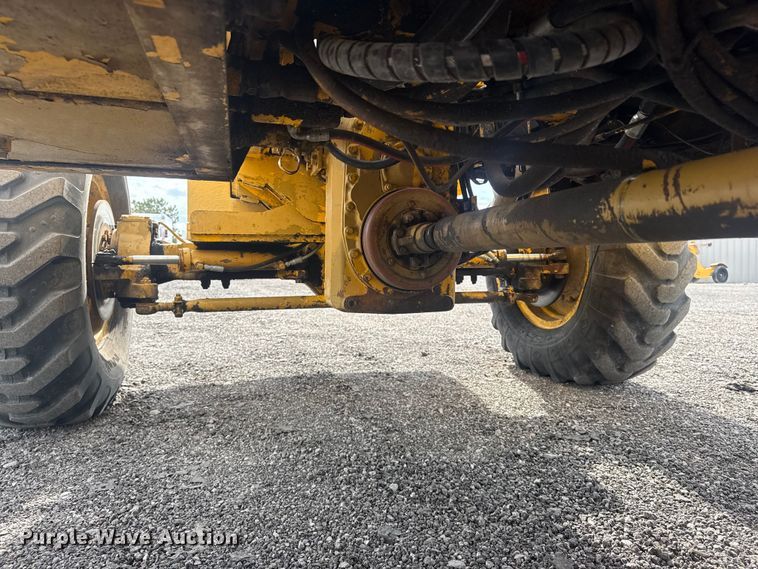 image for item EG8969 1993 Pettibone Corp. 8042 telehandler