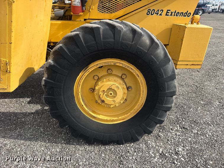 image for item EG8969 1993 Pettibone Corp. 8042 telehandler
