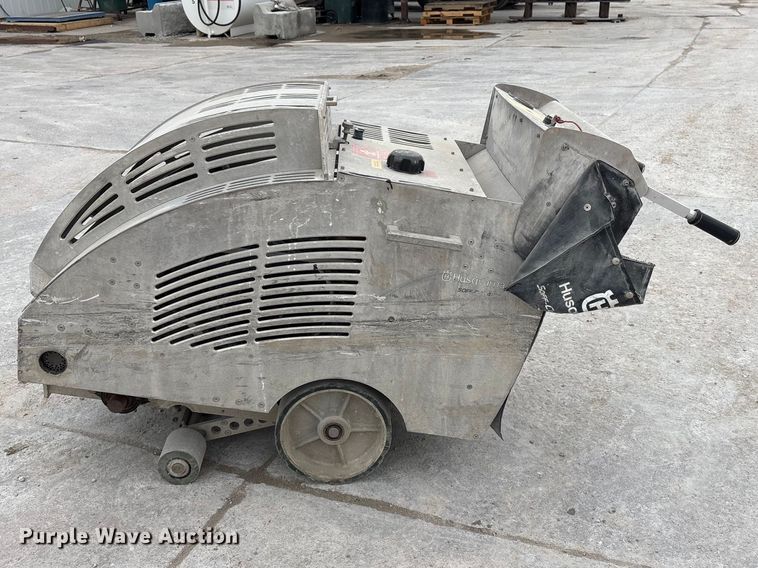 image for item EI5779 2018 Husqvarna Soff Cut 4200 concrete saw
