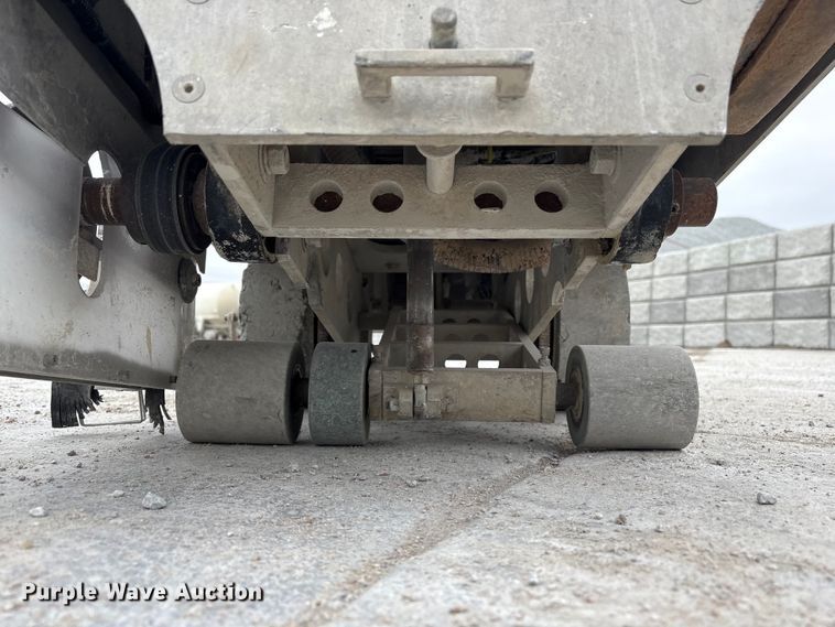 image for item EI5779 2018 Husqvarna Soff Cut 4200 concrete saw