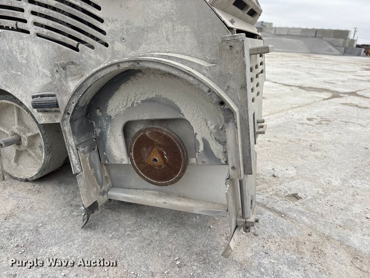 image for item EI5779 2018 Husqvarna Soff Cut 4200 concrete saw