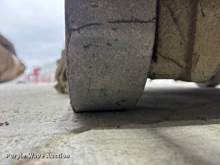 image for item EI5781 2010 Husqvarna FS6600D concrete saw