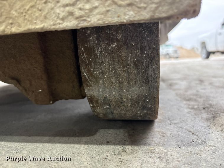 image for item EI5781 2010 Husqvarna FS6600D concrete saw