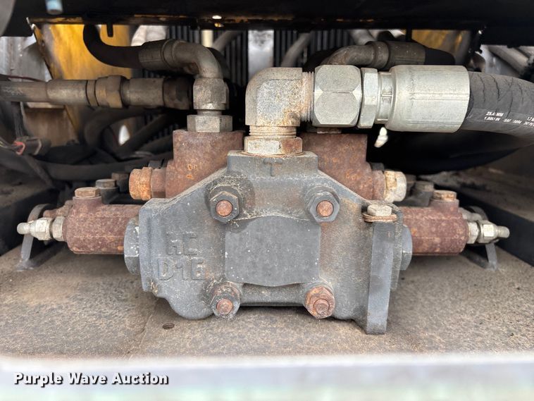 image for item EO4142 Gehl RS8-42 telehandler