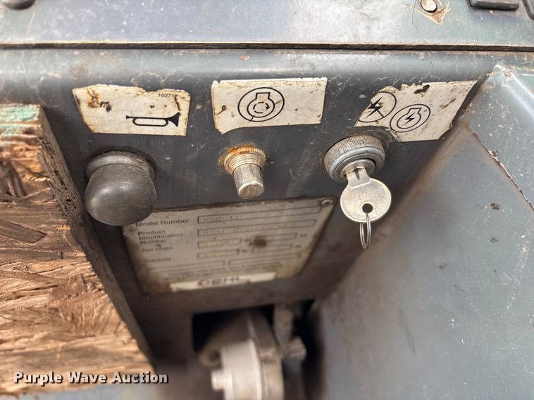 image for item EO4142 Gehl RS8-42 telehandler