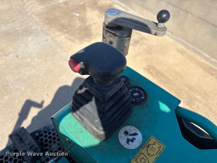 image for item EO4143 Whiteman HHXDF5 power trowel