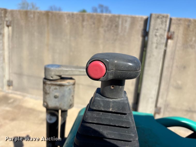 image for item EO4143 Whiteman HHXDF5 power trowel