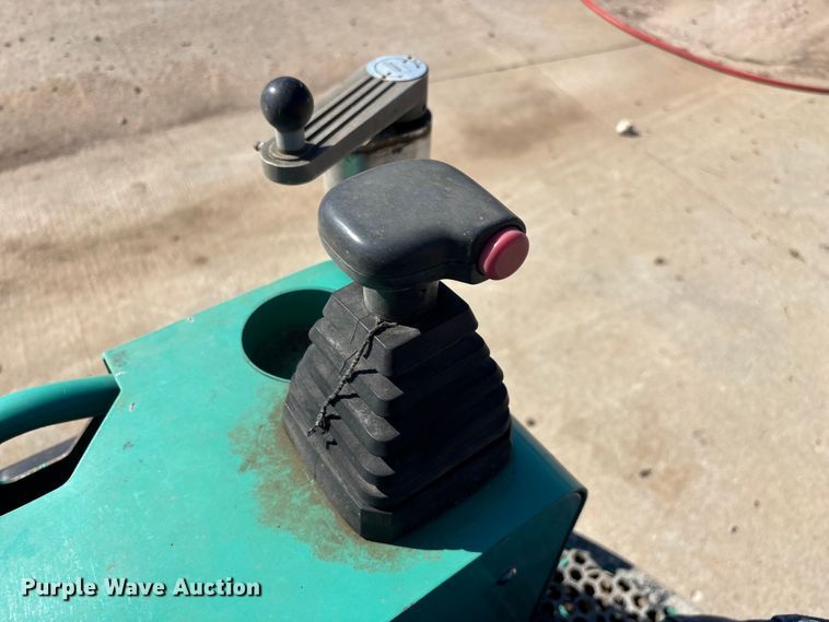 image for item EO4143 Whiteman HHXDF5 power trowel