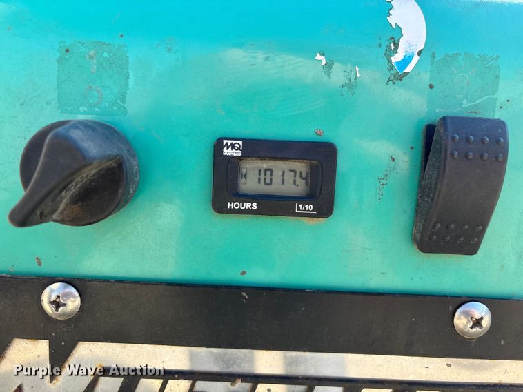 image for item EO4143 Whiteman HHXDF5 power trowel