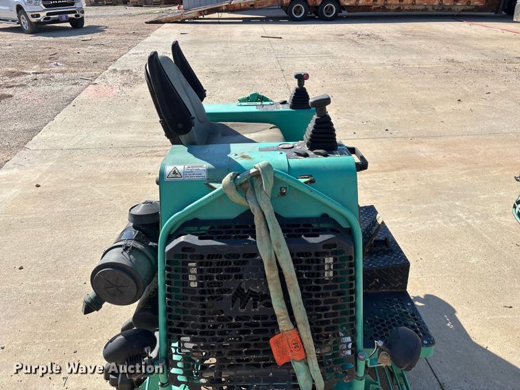 image for item EO4145 Whiteman HTXD6T power trowel