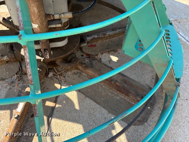 image for item EO4145 Whiteman HTXD6T power trowel