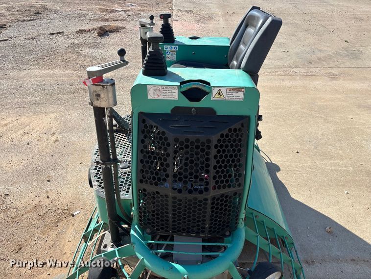 image for item EO4146 Whiteman HHXD5 power trowel